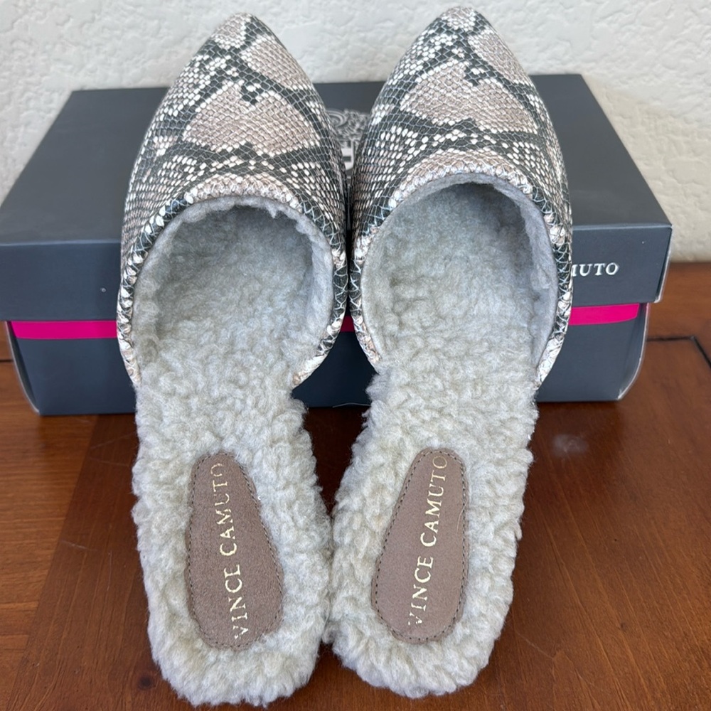 Nwot Vince Camuto- Vimtenda Python Print Faux Fur… - image 1